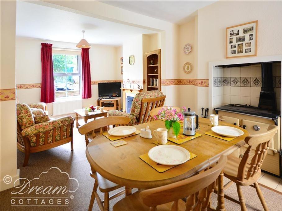 Brickyard Cottage Moreton  Esterno foto