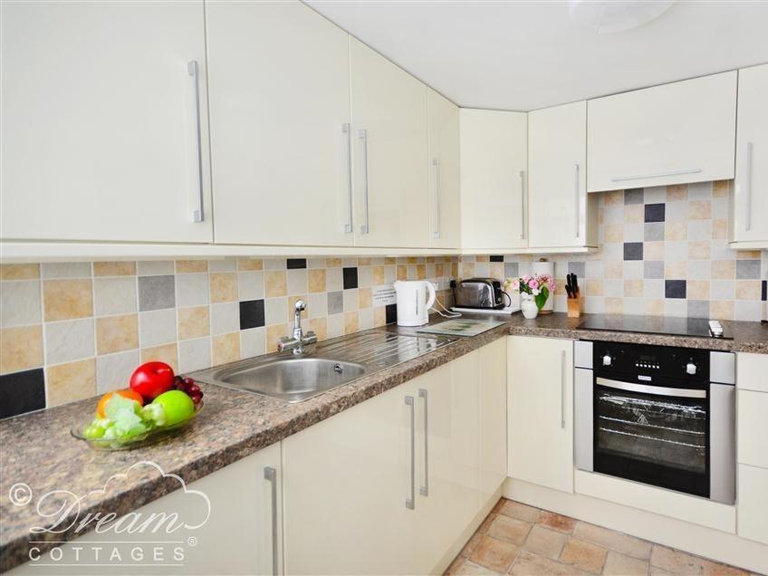 Brickyard Cottage Moreton  Esterno foto
